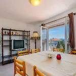 In 39233 * Crikvenica