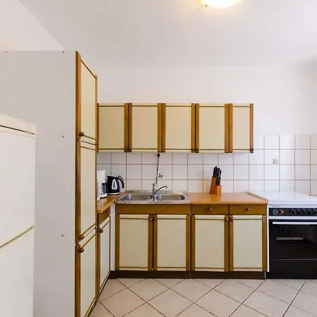 Apartment In 39233 Crikvenica