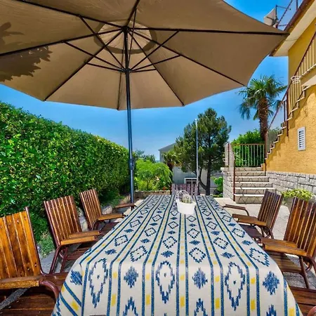 Apartment In 39233 Crikvenica
