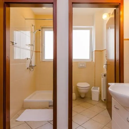 Apartment In 39233