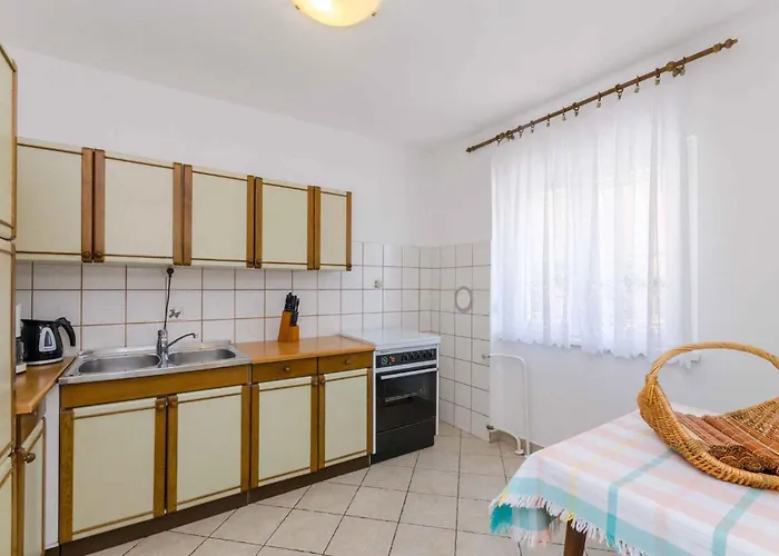 Διαμέρισμα In 39233 *